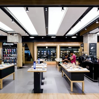 emeryville store s - فروشگاه